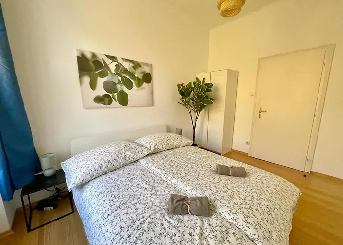 100 M2 With Balcony & Free Parking *