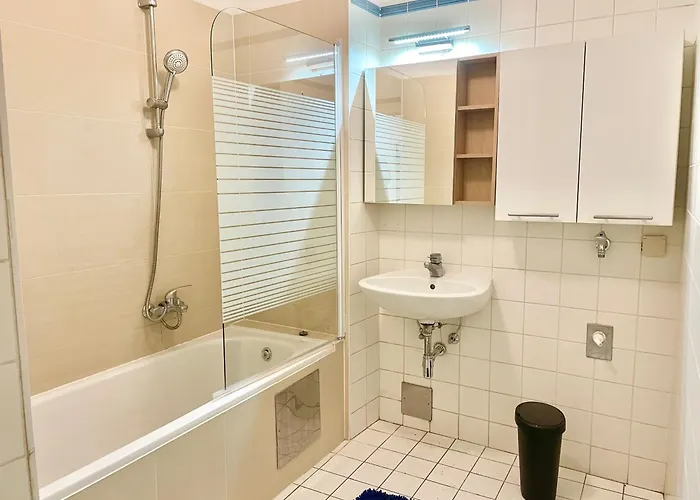 דירה 100 M2 With Balcony & Free Parking