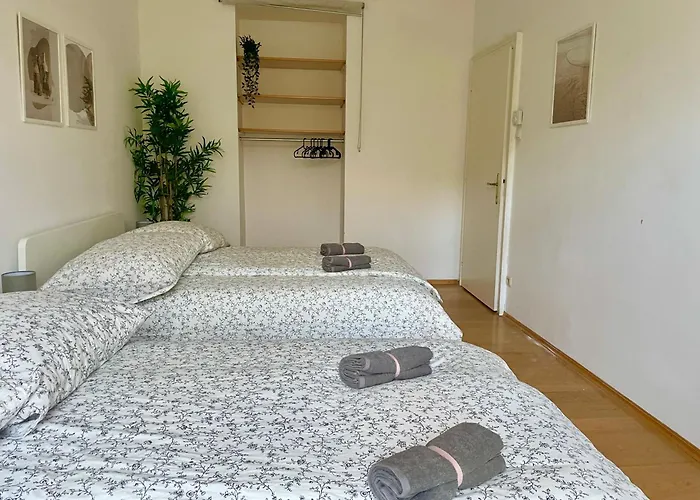 100 M2 With Balcony & Free Parking
